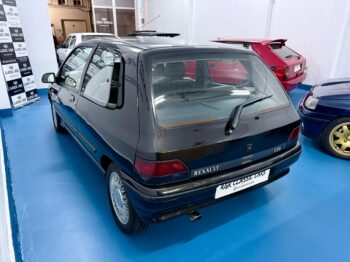 Renault Clio Baccara 1.7