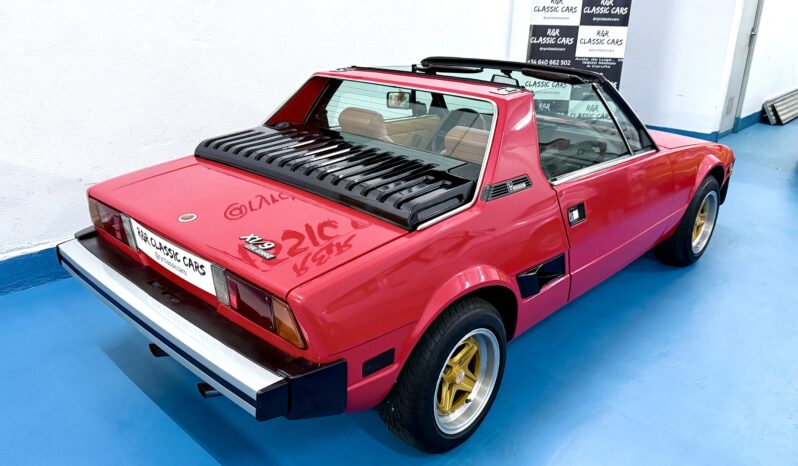 
								Fiat X1/9 Bertone full									